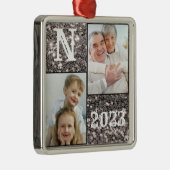 Monogram Silver Glitter Foto Kerstmis Metalen Ornament (Rechts)