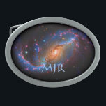 Monogram Spiral Galaxy NGC 1672 Gesp<br><div class="desc">Galaxies, sterren en Nebulae-serie Dit NASA Hubble Space Telescope uitzicht van het nabijgelegen, door de lucht bedekte spiraalmelkwegstelsel NGC 1672 onthult details in de stervormende wolken van het sterrenstelsel en donkere banden van interstellair stof. Een van de meest opvallende kenmerken zijn de stofstroken die zich buiten de kern uitstrekken en...</div>