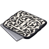 Monogram T Art Nouveau Letter Laptop Sleeve (Voorkant onderkant)