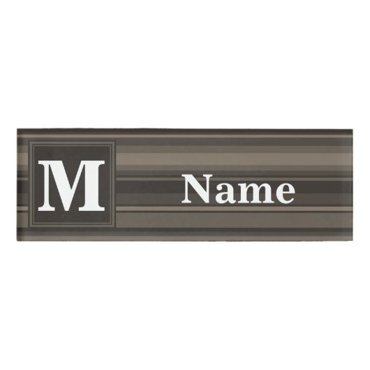 Monogram taupe strepen naambadge (Voorkant)