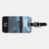 Monogram Travel Wood Pier, Blue Lake en Forest Bagagelabel (Voorkant horizontaal)