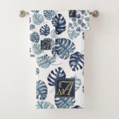 Monogram Tropische Palm Navy Blauwe Gouden Trouw Bad Handdoek (Insitu)