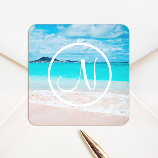 Monogram turquoise oceaan zandstrand fotografie vierkante sticker