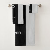 Monogram Twee Tone Modern Zwart en Grijs Bad Handdoek (Insitu)