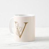 Monogram "V" Koffiekoffie-Mok met aangepaste naam Koffiemok (Voorkant links)