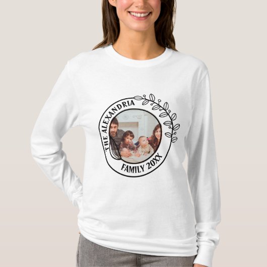 Monogram van de minimalistische Floral Family T-shirt (Voorkant)