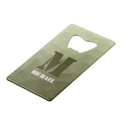 Monogram van het groene, geometrisch maaspatroon v creditkaart flessenopener (Achterkant Gekanteld)