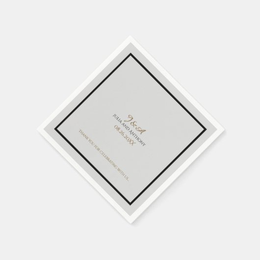 Monogram van het paar (namen/initiaal) op wit servetten (Hoek)