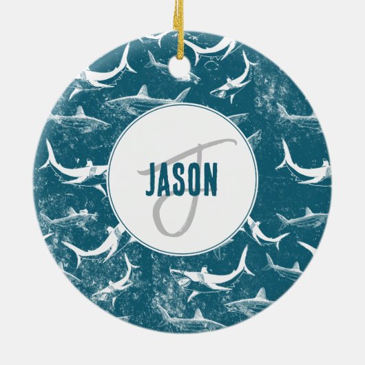 Monogram van het patroon van het Blauwe Shark Keramisch Ornament (Achterkant)