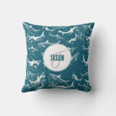 Monogram van het patroon van het Blauwe Shark Kussen (Achterkant)
