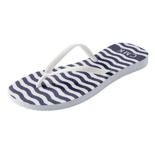 Monogram van het strand van Chic Navy Blue Nautica Teenslippers (Schuin)