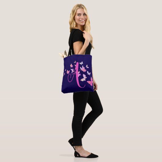 Monogram Vlinder Blauw Roze Tote Bag (Op model)