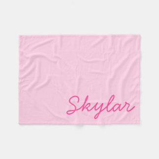 Monogram voor Bubblegumroze en hotroze aangepaste Fleece Deken