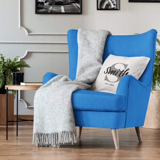 Monogram voor gepersonaliseerde grijze en zwarte f kussen