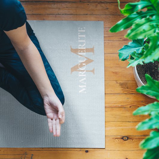 Monogram voor gepersonaliseerde naam yogamat