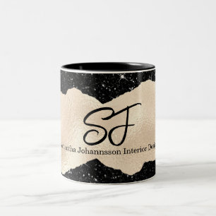 Monogram-voorletters op luxe zwart en goud tweekleurige koffiemok