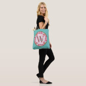 Monogram W Letter met Peony Flower Afbeelding Canv Tote Bag (Op model)