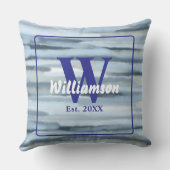Monogram waterverf blauw grijs strepen nautisch kussen (Achterkant)