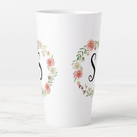 Monogram Waterverf Floral Wreatroze witte rozen Latte Mok (Voorkant)
