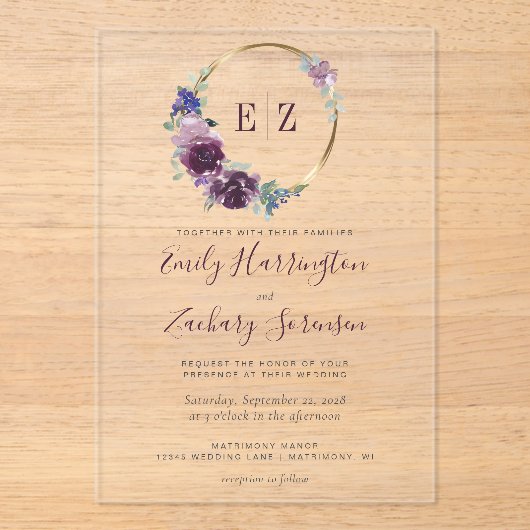 Monogram Waterverf Paarse Floral Wreath Wedding Acryl Uitnodigingen (Voorkant)