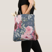 Monogram Waterverf Roze Bourgondië Modern Floral Tote Bag (Dichtbij)