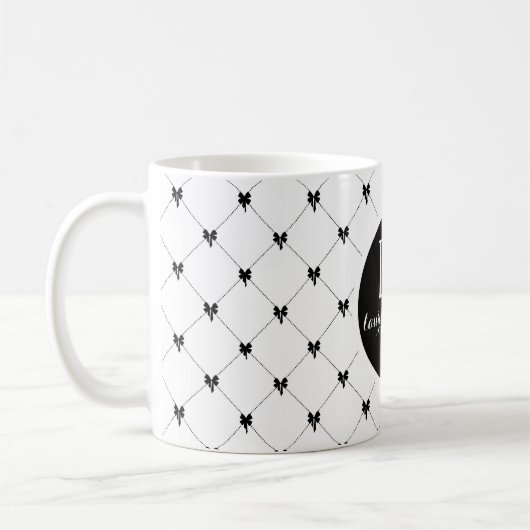 Monogram White & Black Bow Script Koffiemok (Links)