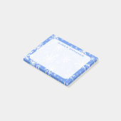 Monogram Winter Sneeuwvlokken op Korensgeelblauw Post-it® Notes (Schuin)