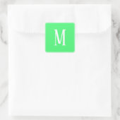 Monogram Wit op Lichtgroene Vierkante Sticker (Tas)