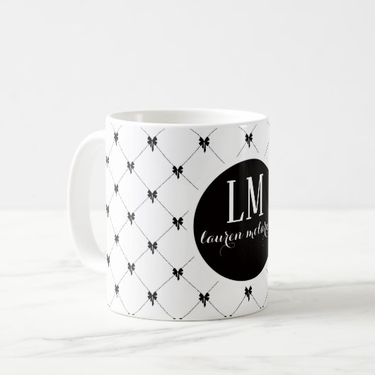Monogram Wit & Zwarte Strik Script Koffiemok (Voorkant links)