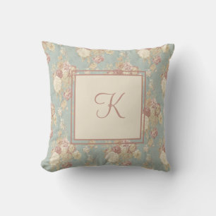 Monogram Witte en Roze Blush Rozen op Blauw  Kussen