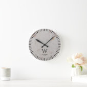 Monogram Witte Marmer Zwart Initiaal & Aangepaste Ronde Klok (Huis)