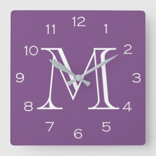 Monogram witte nummers op Paarse wandklok boog3