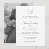 Monogram Wreath Crest Foto Elegant Wedding Kaart (Voorkant / Achterkant)