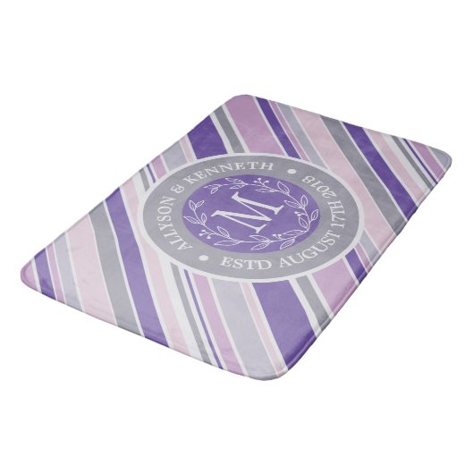 Monogram Wreath Trendy Stripes Paarse Laurel Leaf Badmat (Gekanteld)