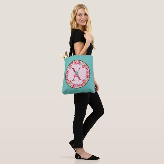 Monogram X Letter met Peony Flower Afbeelding Canv Tote Bag (Op model)