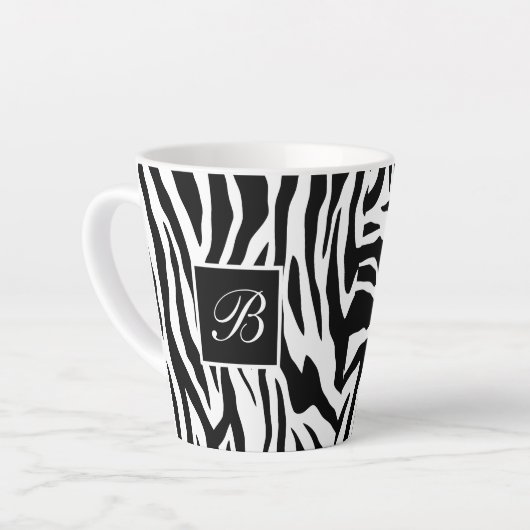 Monogram Zebra dierpatroon Latte Mok (Linkerhoek)