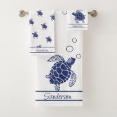 Monogram Zee Schildpad Navy Blauw Wit en Nautisch Bad Handdoek (Insitu)