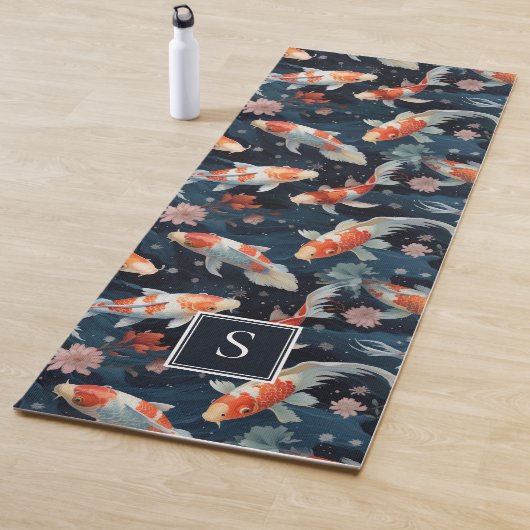 Monogram Zen-geïnspireerd Japans Koi Vis Yogamat (In situ)