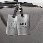 Monogram Zilver Geborsteld Metallic Elegant Bagagelabel<br><div class="desc">Verhoog uw reiservaring met ons Classic Elegant Modern Minimalist Monogram Bagagelabel. Dit zorgvuldig ontworpen accessoire combineert naadloos tijdloze elegantie met hedendaags minimalisme, waardoor uw bagage opvalt met verfijning. Dit bagagelabel, dat met precisie en oog voor detail is vervaardigd, is meer dan alleen een praktisch item; het is een gepersonaliseerde uiting...</div>