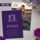 Monogram zilveren paarse bruiloft repetitie diner folie uitnodiging