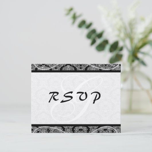 Monogram Zwart Damast Wedding Response RSVP (Staand voorkant)