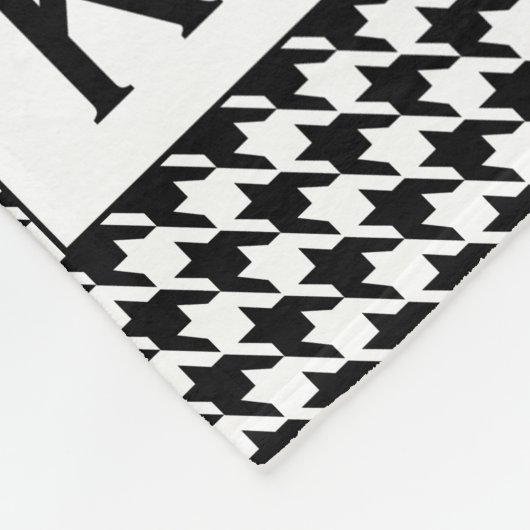Monogram zwart en witte schroefdraad fleece deken (Hoek)