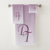 Monogram - zwart magenta ombre bad handdoek (Insitu)