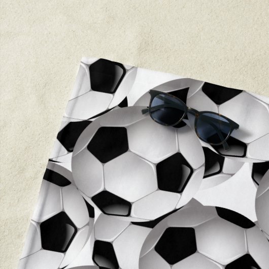 Monogram zwart Voetbal Patroon Strandlaken (In situ)