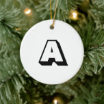 Monogram zwart-wit, aangepast initiaal Kerstmis Keramisch Ornament<br><div class="desc">Monogram zwart-wit initiaal brief schattig modern kerstkeramisch sieraad</div>