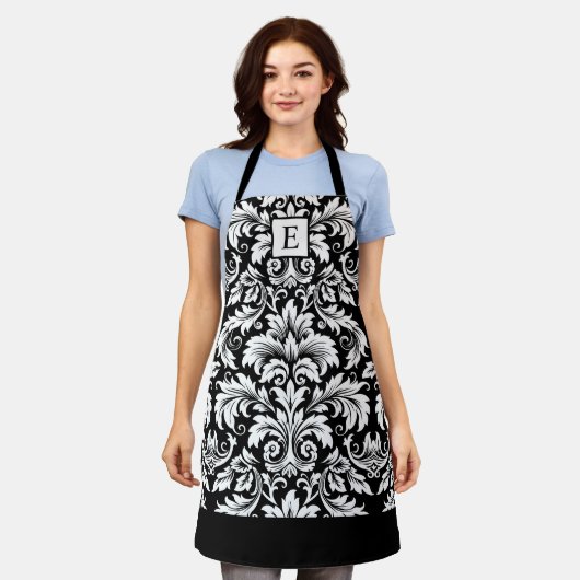 Monogram Zwart Wit Damast Schort (Gedragen)