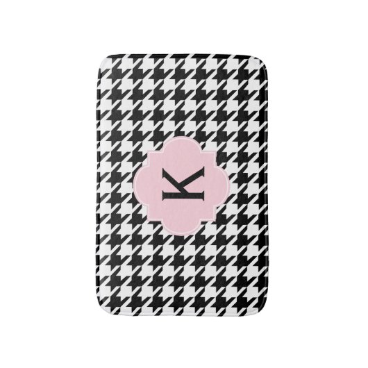 Monogram Zwart, Wit en Pastel Roze Houndstooth Badmat (Voorkant Verticaal)