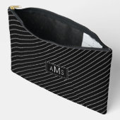 Monogram zwart-wit gestreept etui (Open)