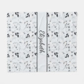 Monogram Zwart Wit Zilver Grijs Bloem Bladeren  Fleece Deken (Voorkant (Horizontaal))