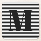 Monogram zwarte witte strepen van het initiaal aan kartonnen onderzetters (Voorkant)